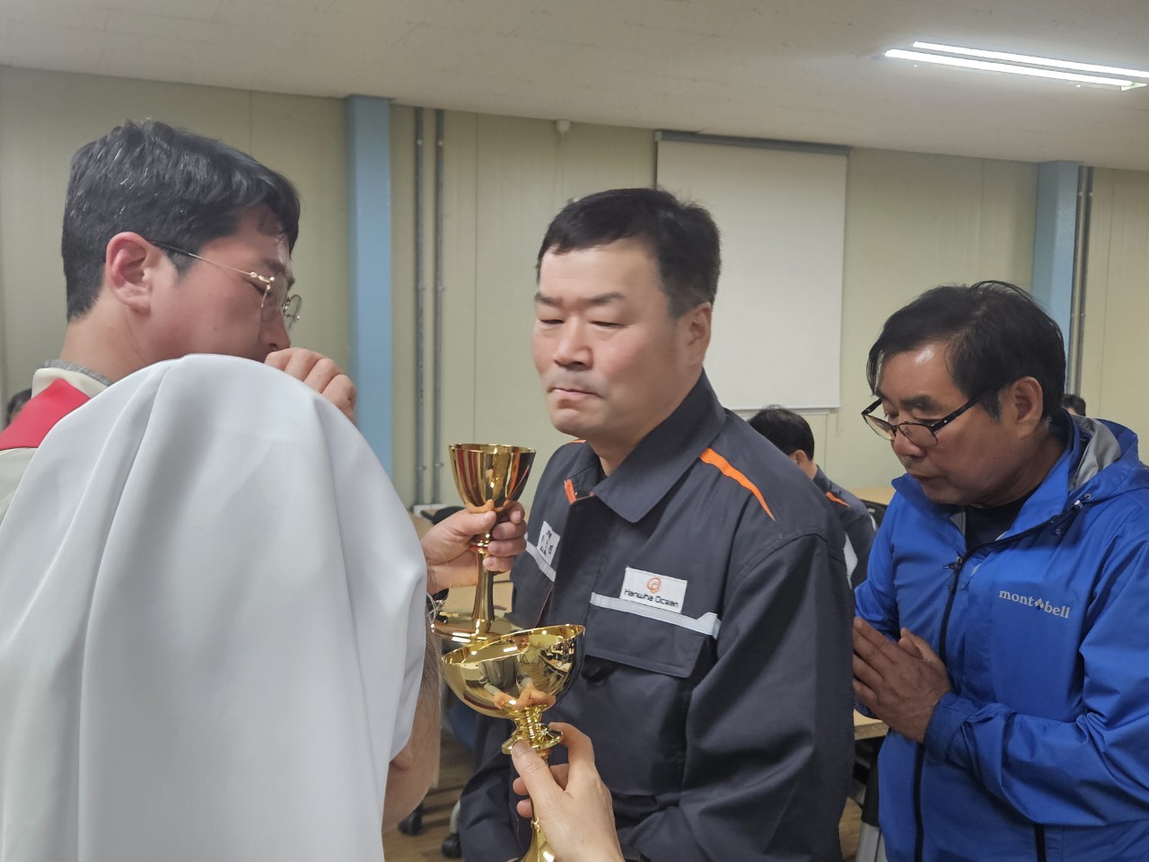 장승포 성당 리멤버_사진_20250516_12.jpg