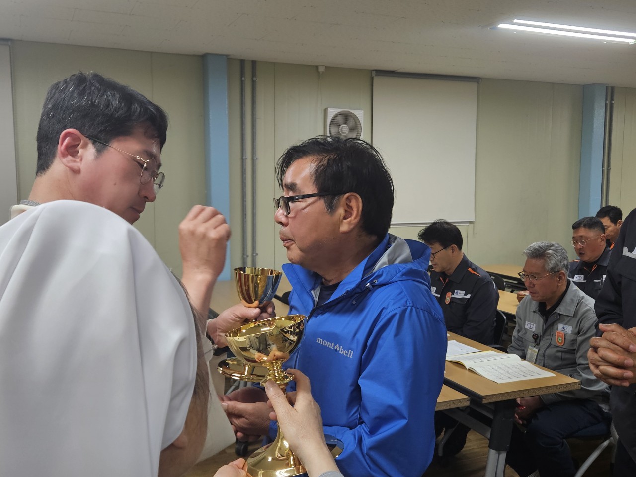 장승포 성당 리멤버_사진_20250516_14.jpg